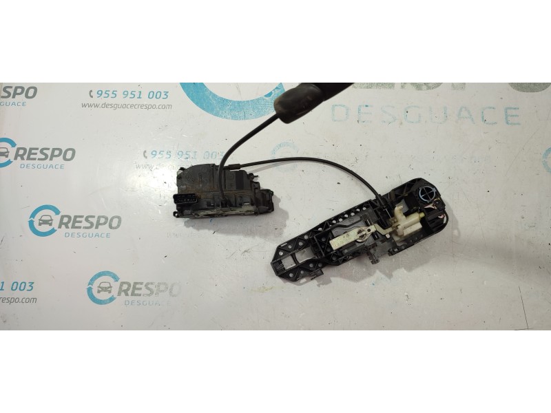 CERRADURA PUERTA TRASERA DERECHA 825020033R  - imagen 1