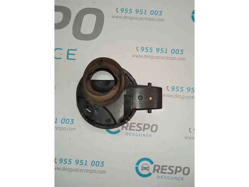 TAPA EXTERIOR COMBUSTIBLE 8X0809906  - imagen 3