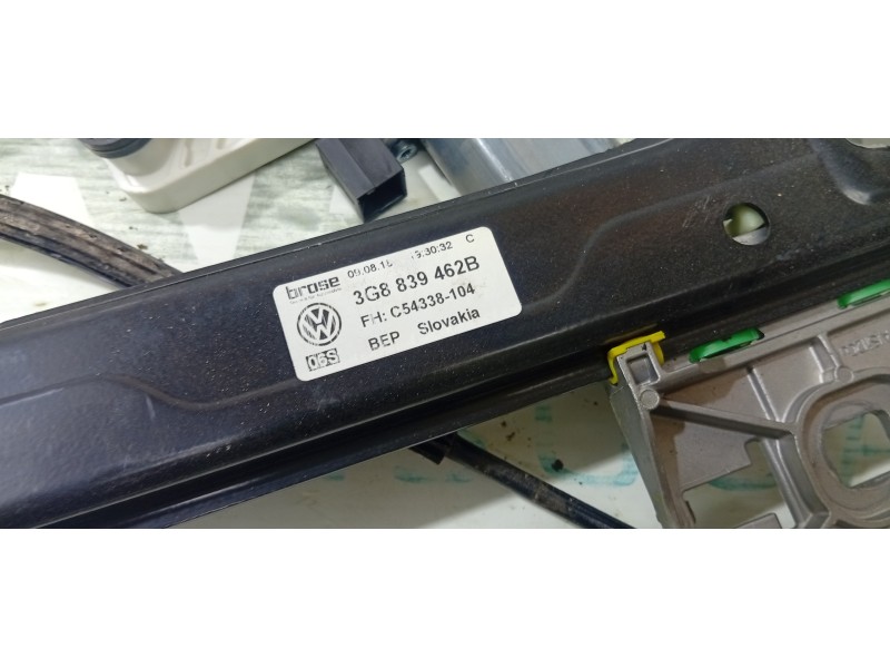 ELEVALUNAS TRASERO DERECHO 3G8839462B  - imagen 2