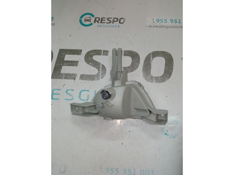 FARO ANTINIEBLA TRASERO DERECHO DF715135YE  - imagen 2
