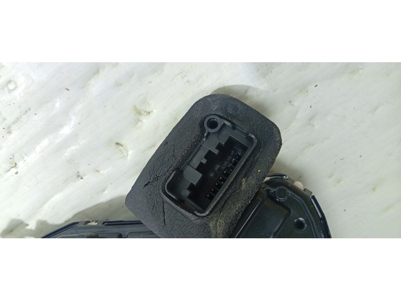 CERRADURA PUERTA DELANTERA DERECHA 5NB837016C  - imagen 2