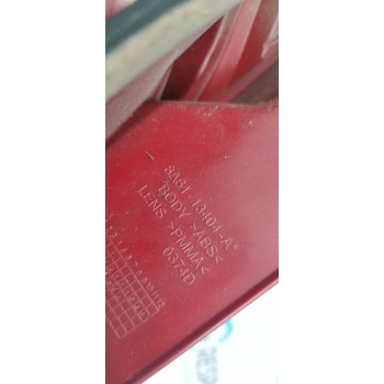 PILOTO TRASERO DERECHO 8A6113404A  - miniatura 2