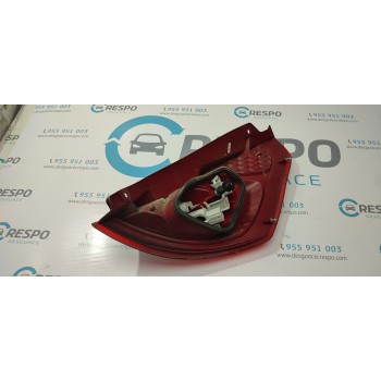 PILOTO TRASERO IZQUIERDO 8A6113405A  - miniatura 2