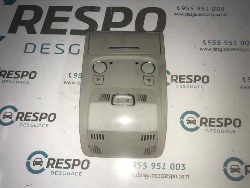 LUZ INTERIOR 8T0947135B  - imagen 1