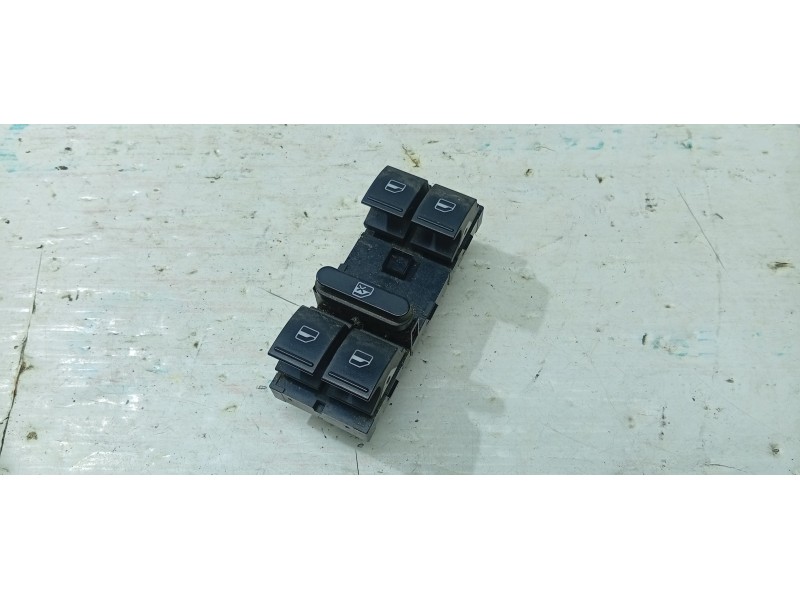 MANDO ELEVALUNAS DELANTERO IZQUIERDO 1K4959857B  - imagen 1