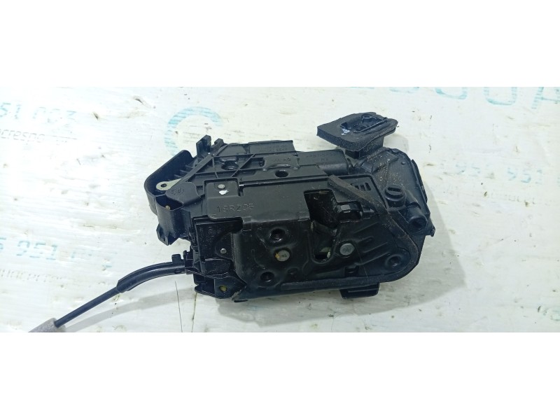 CERRADURA PUERTA TRASERA DERECHA 5NA839016C  - imagen 4