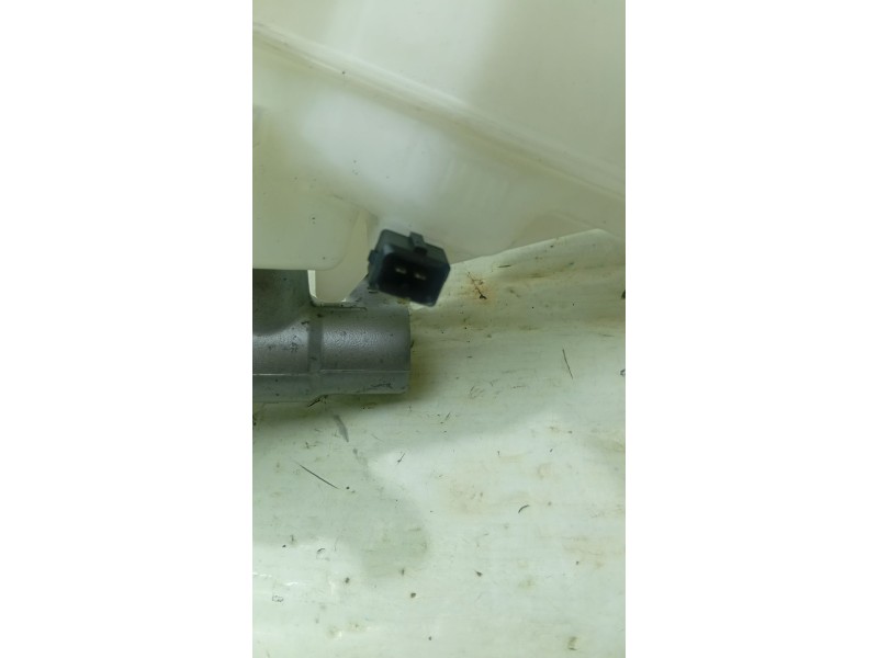 BOMBA FRENO 58510A4800  - imagen 2