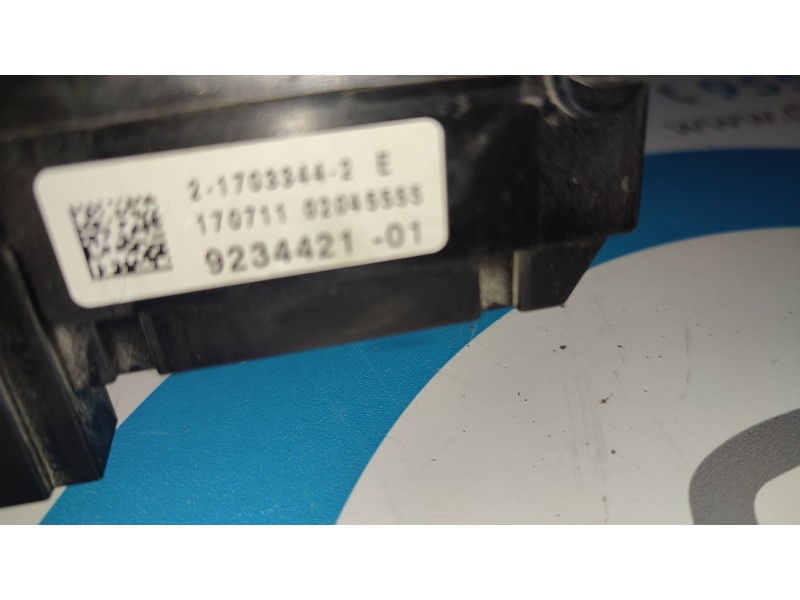 CAJA RELES / FUSIBLES 9234421  - imagen 3