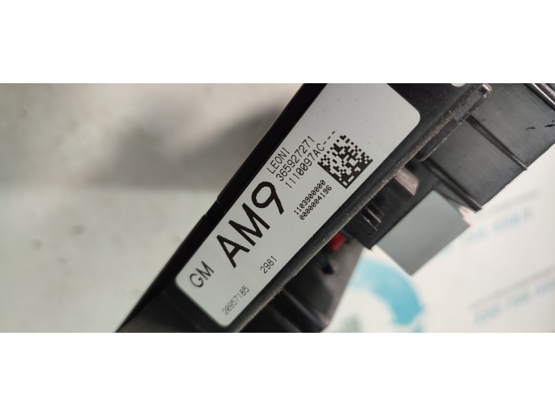 CAJA RELES / FUSIBLES 20957185  - imagen 2