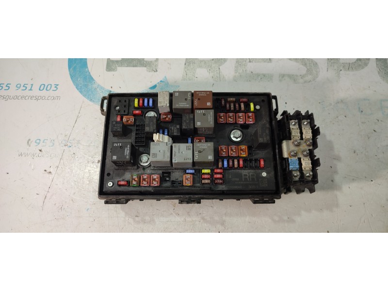 CAJA RELES / FUSIBLES 13343769  - imagen 1