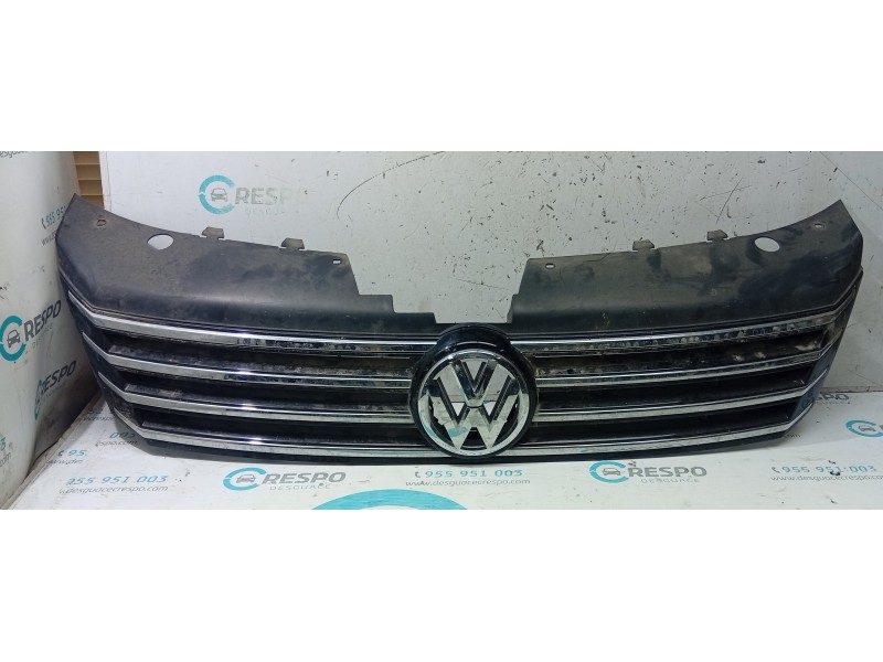 CALANDRA DELANTERA DE RADIADOR  - imagen 1