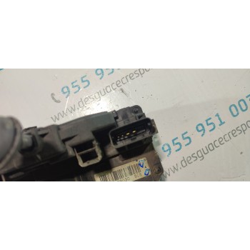 CERRADURA PUERTA DELANTERA DERECHA 813202B030  - miniatura 3