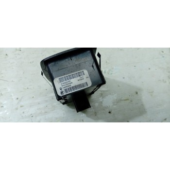 MANDO ELEVALUNAS DELANTERO DERECHO 670025405  - miniatura 2