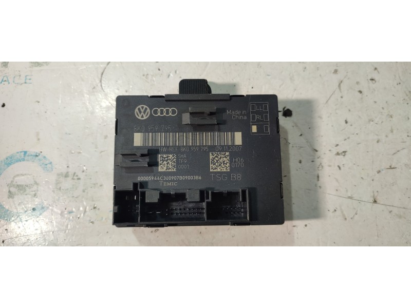 CENTRALITA CIERRE 8K0959795  - imagen 1