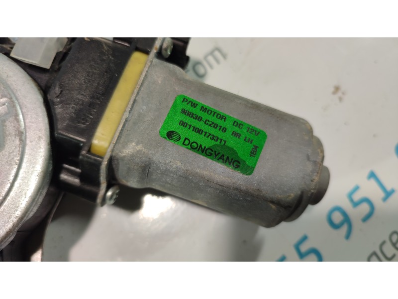 ELEVALUNAS TRASERO IZQUIERDO 98830CZ010  - imagen 3