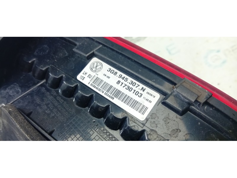 PILOTO TRASERO IZQUIERDO INTERIOR 3G8945307N  - imagen 2