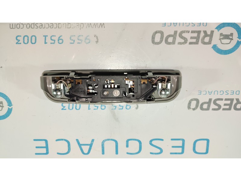 LUZ INTERIOR 8E0947111A  - imagen 2