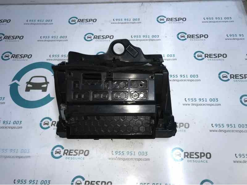 GUANTERA 3C1857097BC  - imagen 2