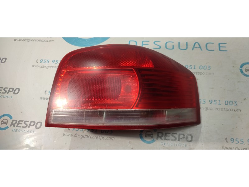 PILOTO TRASERO DERECHO 8P0945096  - imagen 1
