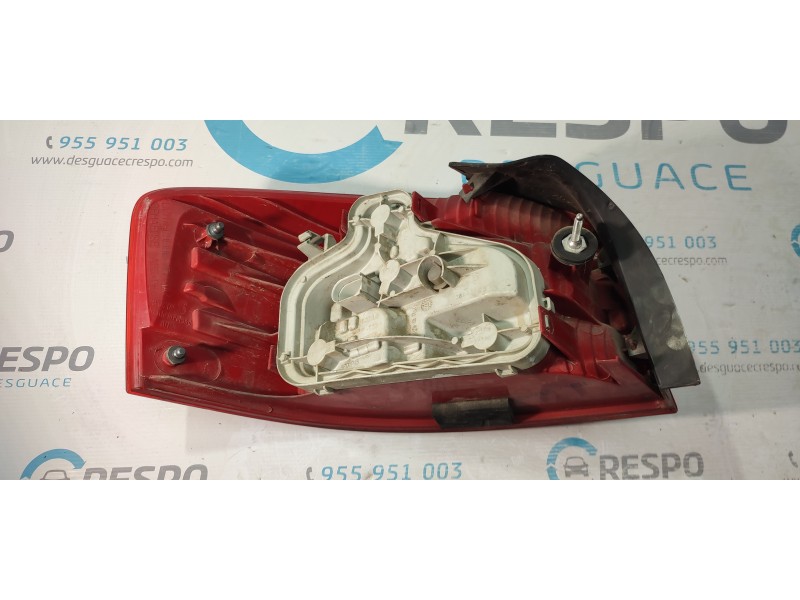 PILOTO TRASERO DERECHO 8P0945096  - imagen 3