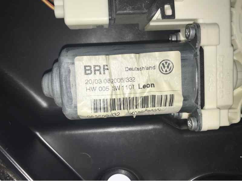 ELEVALUNAS TRASERO DERECHO 1K0959704  - imagen 2