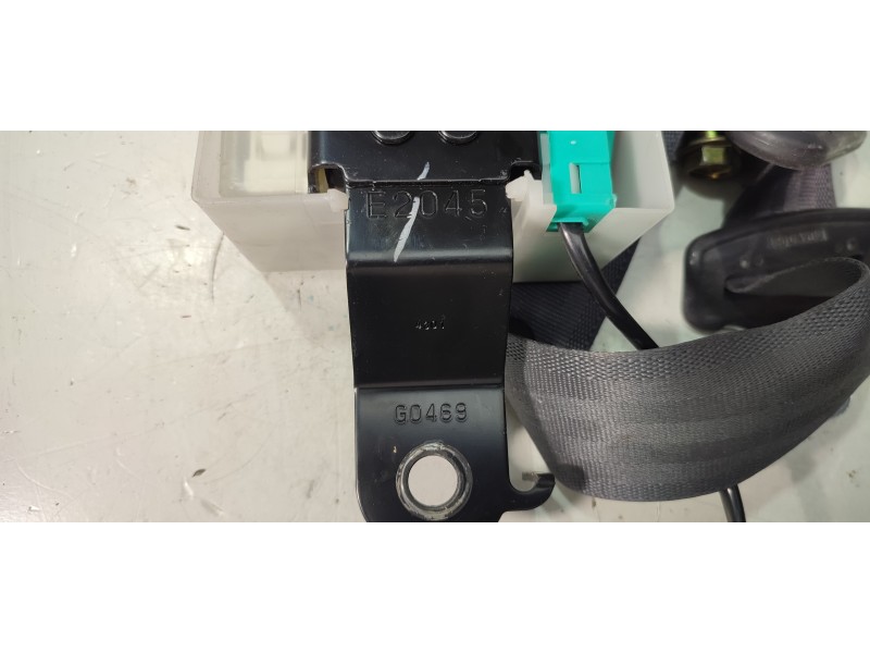 CINTURON SEGURIDAD DELANTERO DERECHO  - imagen 2