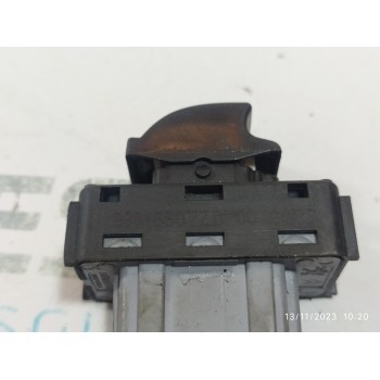 MANDO ELEVALUNAS DELANTERO DERECHO 98016307ZD  - miniatura 2