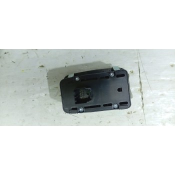 MANDO ELEVALUNAS TRASERO DERECHO 670025405  - miniatura 3