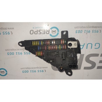 CAJA RELES / FUSIBLES 690661804 