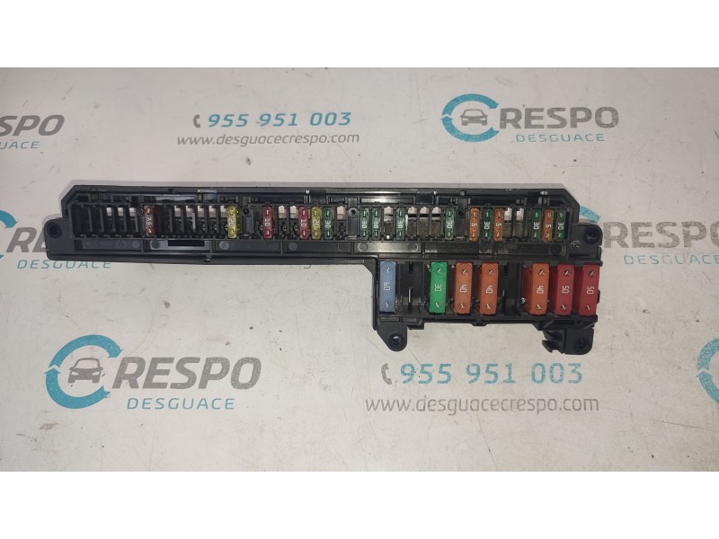 CAJA RELES / FUSIBLES 61146957330  - imagen 1