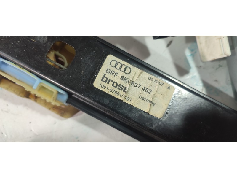 ELEVALUNAS DELANTERO DERECHO 8K0837462  - imagen 3