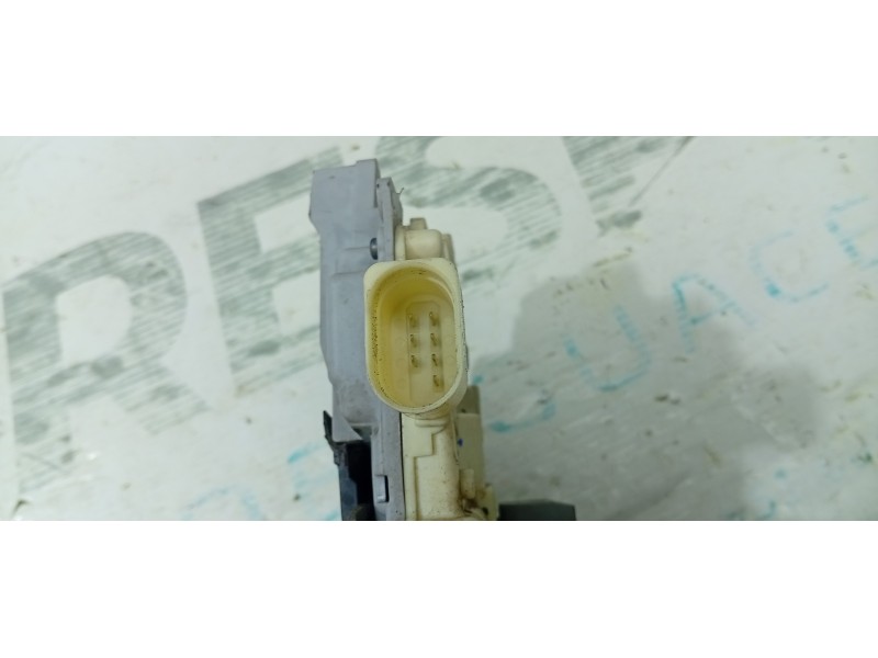 CERRADURA PUERTA TRASERA IZQUIERDA 3C4839015A  - imagen 2