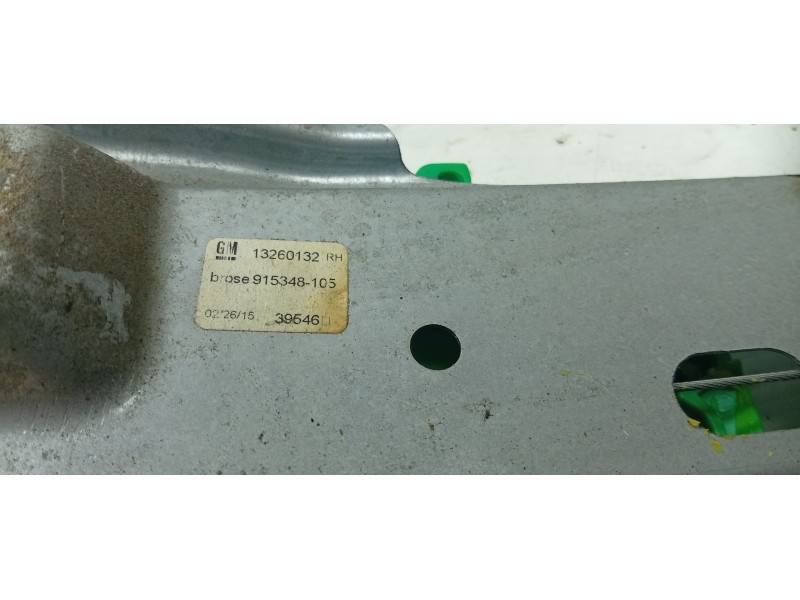 ELEVALUNAS TRASERO DERECHO 13260132  - imagen 2