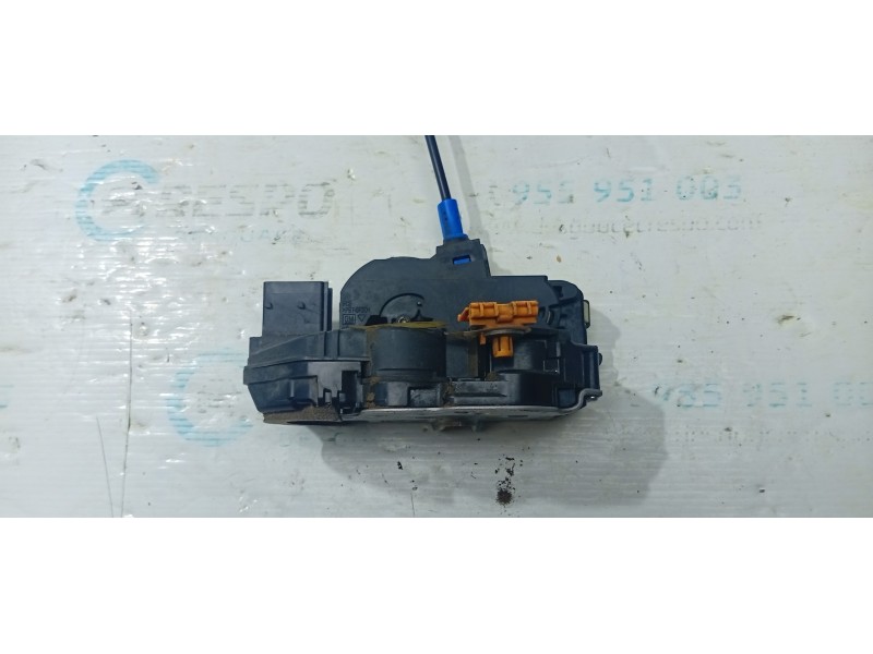 CERRADURA PUERTA DELANTERA DERECHA  - imagen 1