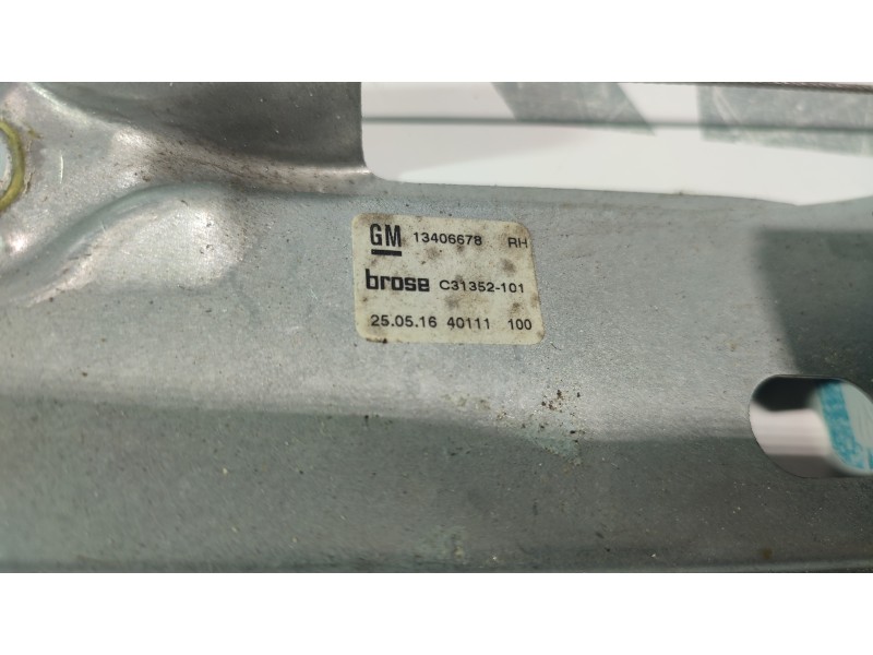 ELEVALUNAS TRASERO DERECHO 13406678  - imagen 2