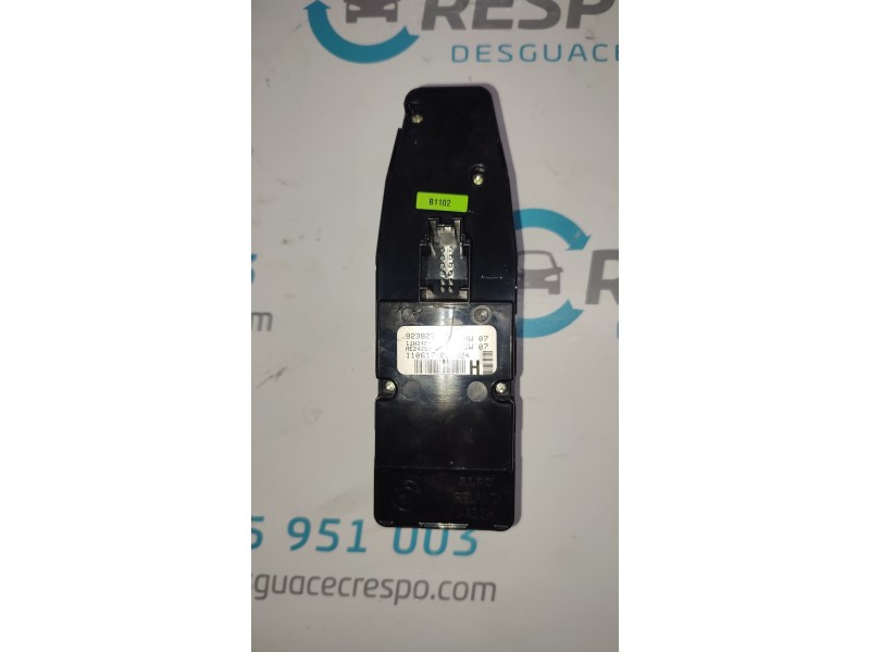 MANDO ELEVALUNAS DELANTERO IZQUIERDO 9238239  - imagen 2