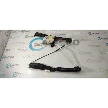 ELEVALUNAS DELANTERO DERECHO 122425AVG 