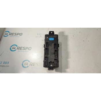 CAJA RELES / FUSIBLES 4E214403  - miniatura 2