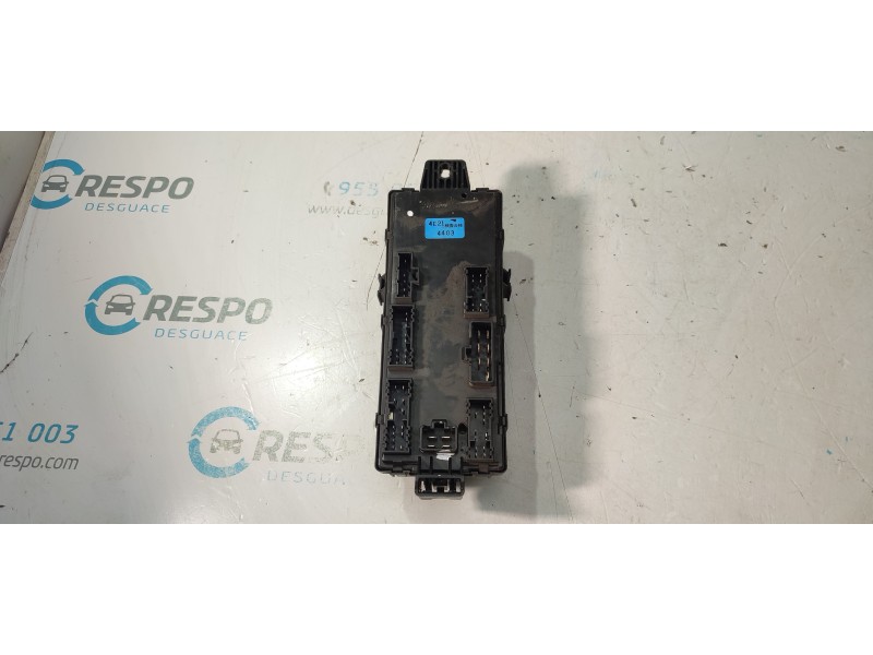 CAJA RELES / FUSIBLES 4E214403  - imagen 2