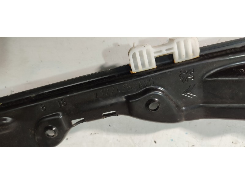 ELEVALUNAS DELANTERO DERECHO 122425AVG  - imagen 2