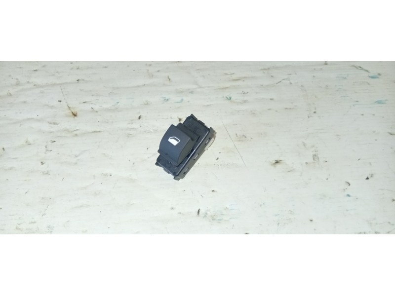 MANDO ELEVALUNAS TRASERO IZQUIERDO  - imagen 1