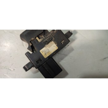 MANDO ELEVALUNAS TRASERO DERECHO 25411JD000  - miniatura 2