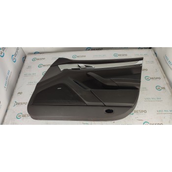 GUARNECIDO PUERTA DELANTERA DERECHA 