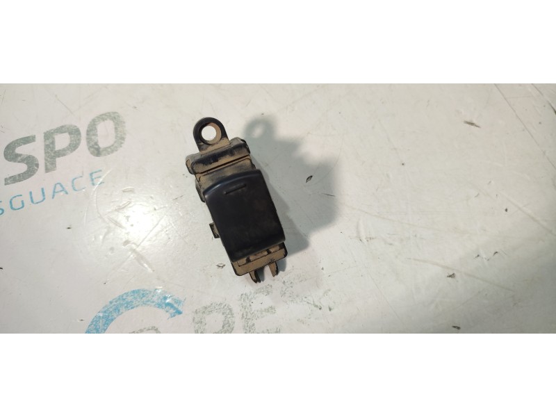 MANDO ELEVALUNAS DELANTERO DERECHO 25411JD000  - imagen 1