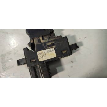 MANDO ELEVALUNAS DELANTERO DERECHO 25411JD000  - miniatura 2