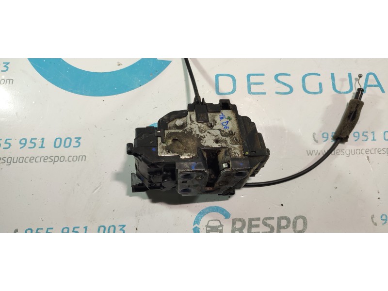 CERRADURA PUERTA TRASERA DERECHA 825020033R  - imagen 2