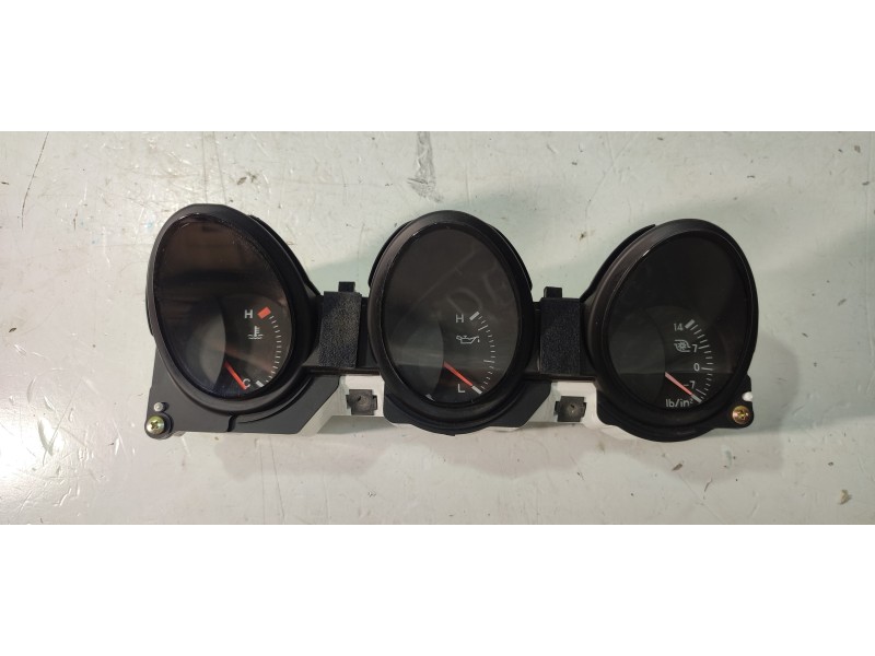 CUADRO INSTRUMENTOS MB604752  - imagen 1