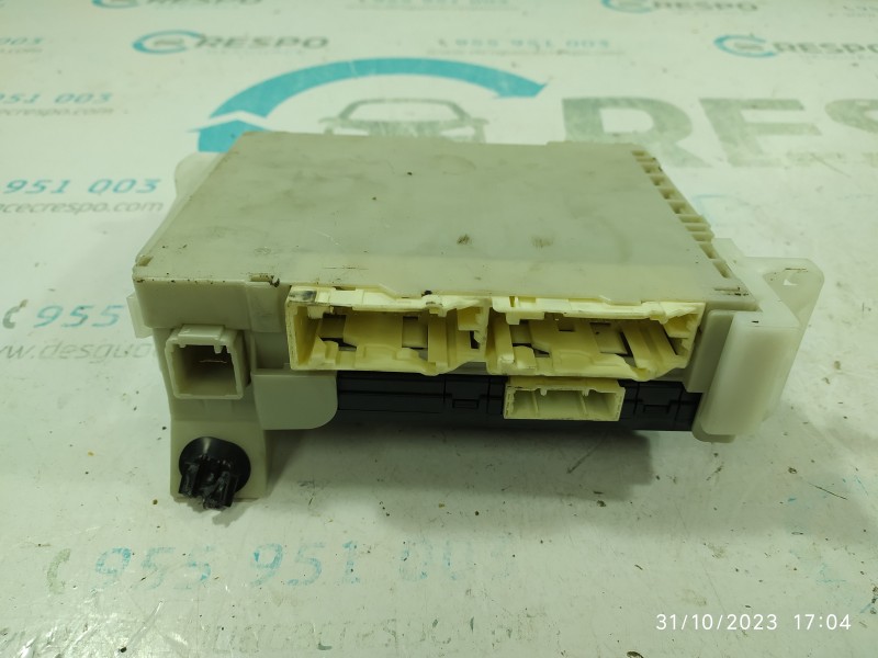 CAJA RELES / FUSIBLES 892210D120 MB2380008622  - imagen 2