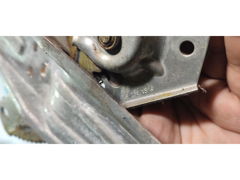 ELEVALUNAS TRASERO IZQUIERDO 4923813A  - imagen 2