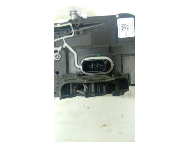 CERRADURA PUERTA DELANTERA DERECHA PX7AA21812DB / 2725390  - imagen 2